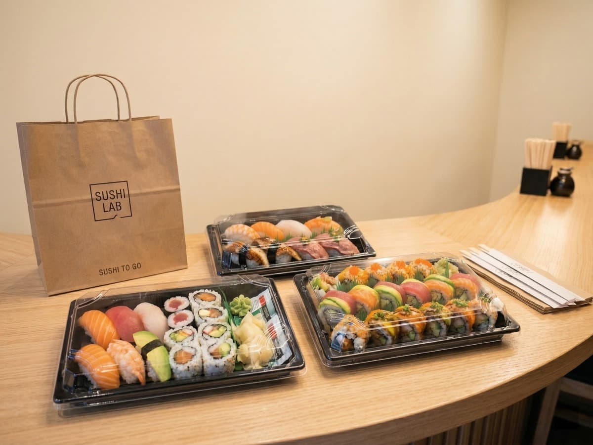 Scatole magnetiche per sushi.